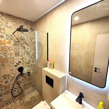 Serdika Elegance - Quiet Luxury In *