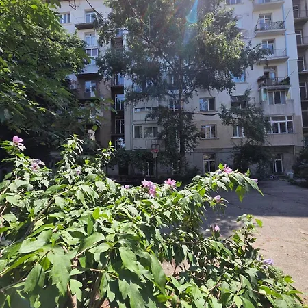 Апартамент Serdika Elegance - Quiet Luxury In